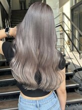 ハイトーン×髪質改善トリートメントでハイトーンでも艶のある美髪へ【天神/ブリーチ無し／髪質改善】