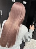 ピンクベージュ