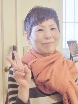 ヘアールーム フージンイーウー(hair room Foojng ewoo) フレンチ風ベリーショート♪