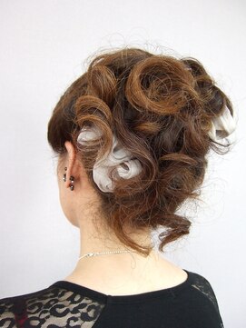 美容室 人形の家 本店 お呼ばれアップ