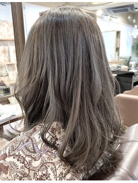 スフィーダ(SFIDA) グラマラス・アッシュ