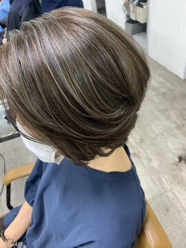 プライズ アイリス 池袋東口店(prize Iris) 白髪ぼかしハイライト、イルミナカラー、白髪染め卒業