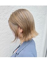 ハイライトベージュ