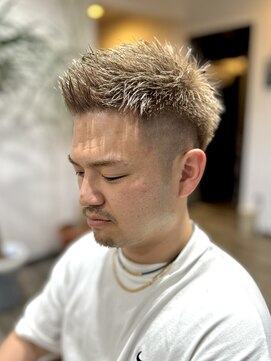 スカイ(SKY) ツイスパ/波巻き/眉毛/バーバー/ニュアンスパーマ/ブリーチ