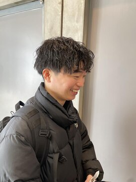 オブヘアージユウガオカ(Of HAIR Jiyugaoka) 波巻きパーマ