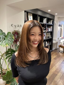 シアン ヘア デザイン(cyan hair design) 【cyan】レイヤーカット×デザインカラー