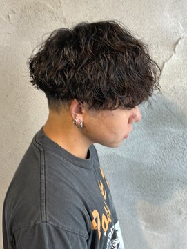 ニアウ 高崎店(Niau) メンズ波巻きツイストスパイラルパーマ群馬高崎眉毛韓国