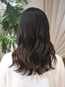 オルガ(orga) 顔周りレイヤーロングstyle