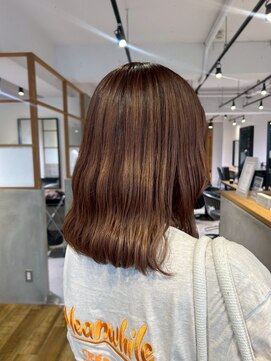 アカラ(acala) 透け感ミディアムボブウェーブ【イルミナカラー/髪質改善】