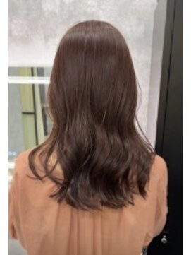 ロウ 町田(ROW) 働く大人女性の為のカット×カラー【ROW町田】