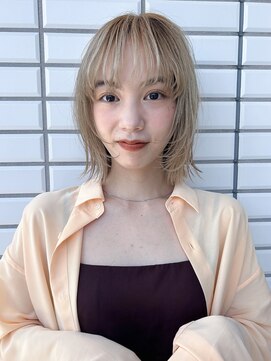 タス(tas) ハイトーンベージュボブ似合わせ顔周りカット顔まわりレイヤー