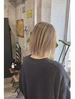 ヴェロニカ バイ ソル(Veronica by SOL)&nbsp;シャドウルーツ