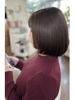 フルール(fleur)&nbsp;顔周りレイヤーボブ