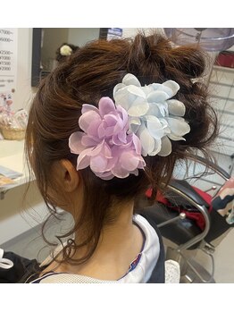 ヘアーアトリエ ヒロン(HIRON)の写真/華やかながら上品な大人かわいいゆるふわアレンジで、新しい自分に出会う体験を！☆