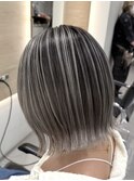 ホワイトグレージュバレイヤージュ