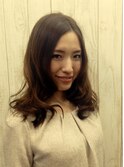 エレガントなパーマスタイル