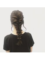 ペイジバイネオリーブ 吉祥寺店(Paige by Neolive) くるりんぱで作る簡単アレンジ