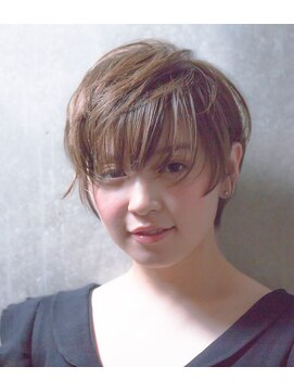 マーゴ(MARGAUX by GARDEN) 秋冬厚めバングショートボブ