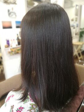 自然派美容室 トランスフォーム(TRANSFORM) ケミカルを使わず天然100%ヘナで白髪染め+地毛をトーンアップ♪