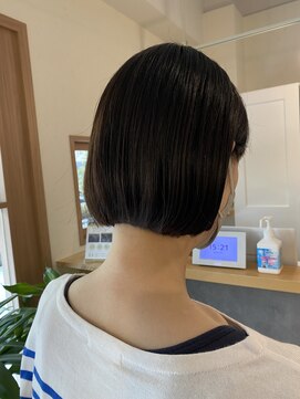 メリー(merry) 首元スッキリ切りっぱなしボブ