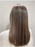 ツヤ髪ミディアムハイライト