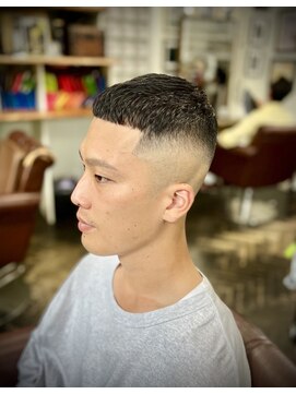 バイブアンドアネックス(VIBE & ANNEX) クロップスタイル＋スキンフェード