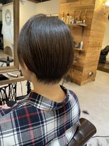 チリンバイロストシティー(Chillin by LOSTCITY)&nbsp;ショートボブショートカット白髪ぼかしハイライトブリーチ