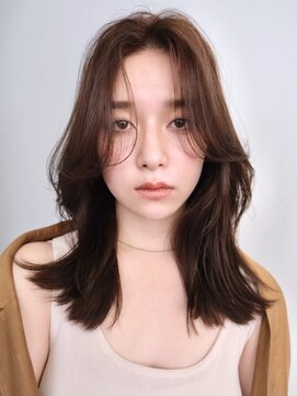 シア 表参道(SHEA.) 【佐藤比香瑠】ナチュラルくびれミディアム