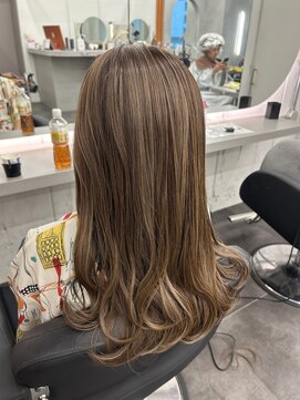 エイト 立川店(EIGHT) ハイトーンプラスハイライトベージュ