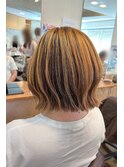 白髪ぼかしハイライトボブ