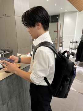 ローレン(LOREN) ベリーショート/ダークアッシュ/ニュアンスパーマ/韓国マッシュ