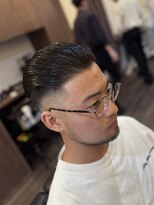 ジェイソン(JASON)&nbsp;◆圧倒的な貫禄！クラシカルオールバック × スキンフェード