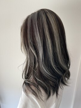 ファムヘア(fam.hair) アンブレラグレージュ