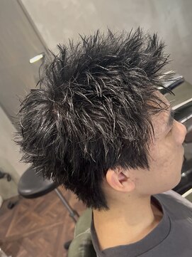 スキルセカンドハウス 天神(SKILL SECOND HOUSE) 黒髪のスパイキーショート