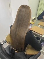 エンネ 新宿(enne)&nbsp;カーキベージュ/グランマッシュ/ハイトーンカラー/レイヤー/新宿