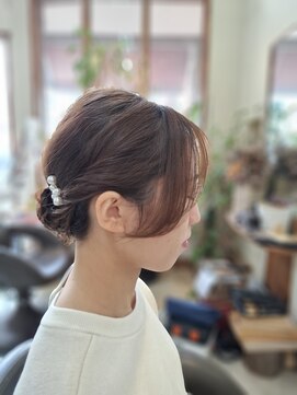 アクアゾーン アップスタイル☆シニヨンヘア