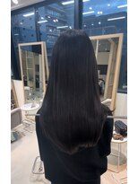 アム 表参道(am)&nbsp;小顔薄めバンググレージュレイヤーロング前髪パーマ黒髪