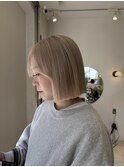 ブロンドボブ/ホワイトベージュ/ブロンドベージュ