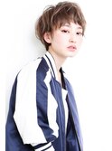 ハイ透明感ショートヘアスタイル