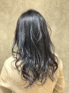 ランプ(Lamp) 透明感たっぷり!ダークグレージュ『Lamp』