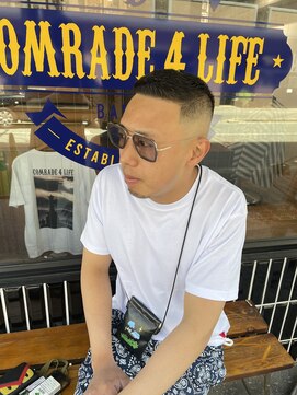 カムレイドフォーライフ(COMRADE 4 LIFE) スキンフェード×濡れパン(アイロンパーマ)     担当西村