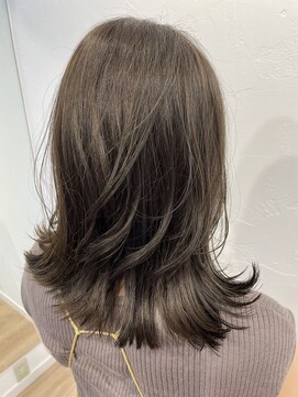 ラクス(Laks) グレージュカラー