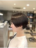 似合わせカットイメチェン/暗めカラークールショート