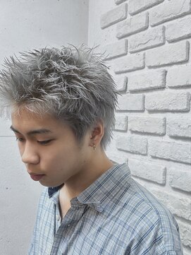 スパイキーショート/シルバー/アップバング/束感ショート/池袋