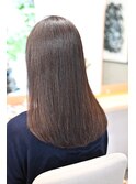 美髪ストレート　ローレイヤースタイル