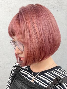 アングレカム(Angraecum) 印象深いカラーでワンランク上のデザインを☆ショートボブ