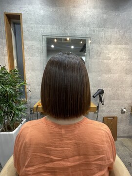 イシン(ISIN) サラサラナチュラルツヤボブ