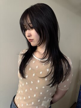 ノラ シブヤ(NORA) ハッシュカット/レイヤーカット/ブルーブラック