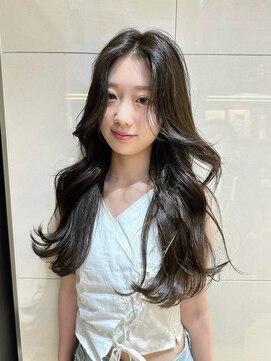 ピークアブー ワン(PEEK-A-BOO ONE) 透明感カラー#韓国風カラー#暗めオリーブカラー