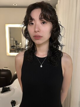 トリッカ 銀座(tricca) レイヤーカット/ウルフ/クセ毛風パーマ/ニュアンスパーマ